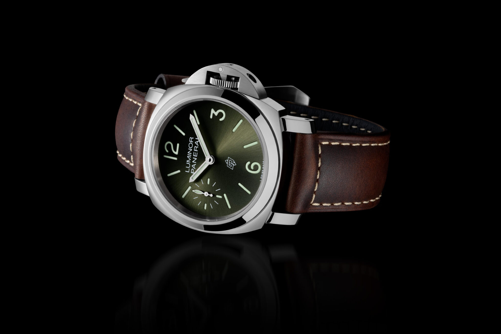 Panerai Luminor Logo 44mm PAM01624 Replica